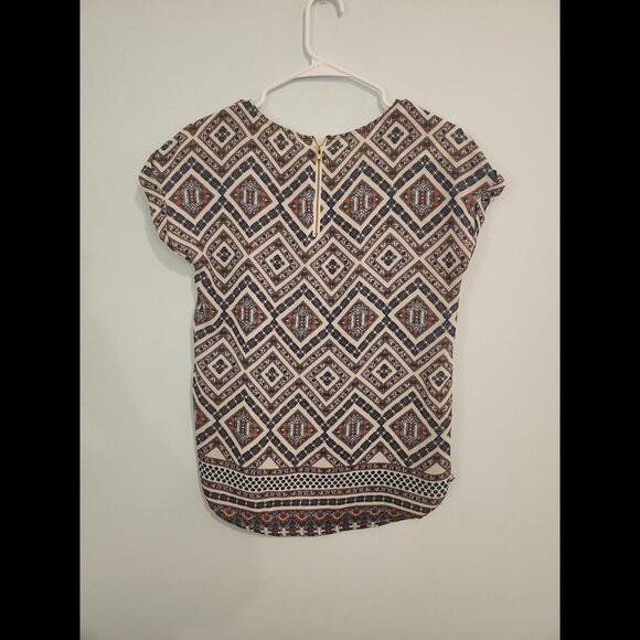 Pink Republic Women’s S Orange Blue White Geometric Zip Blouse Top New - Picture 2 of 2
